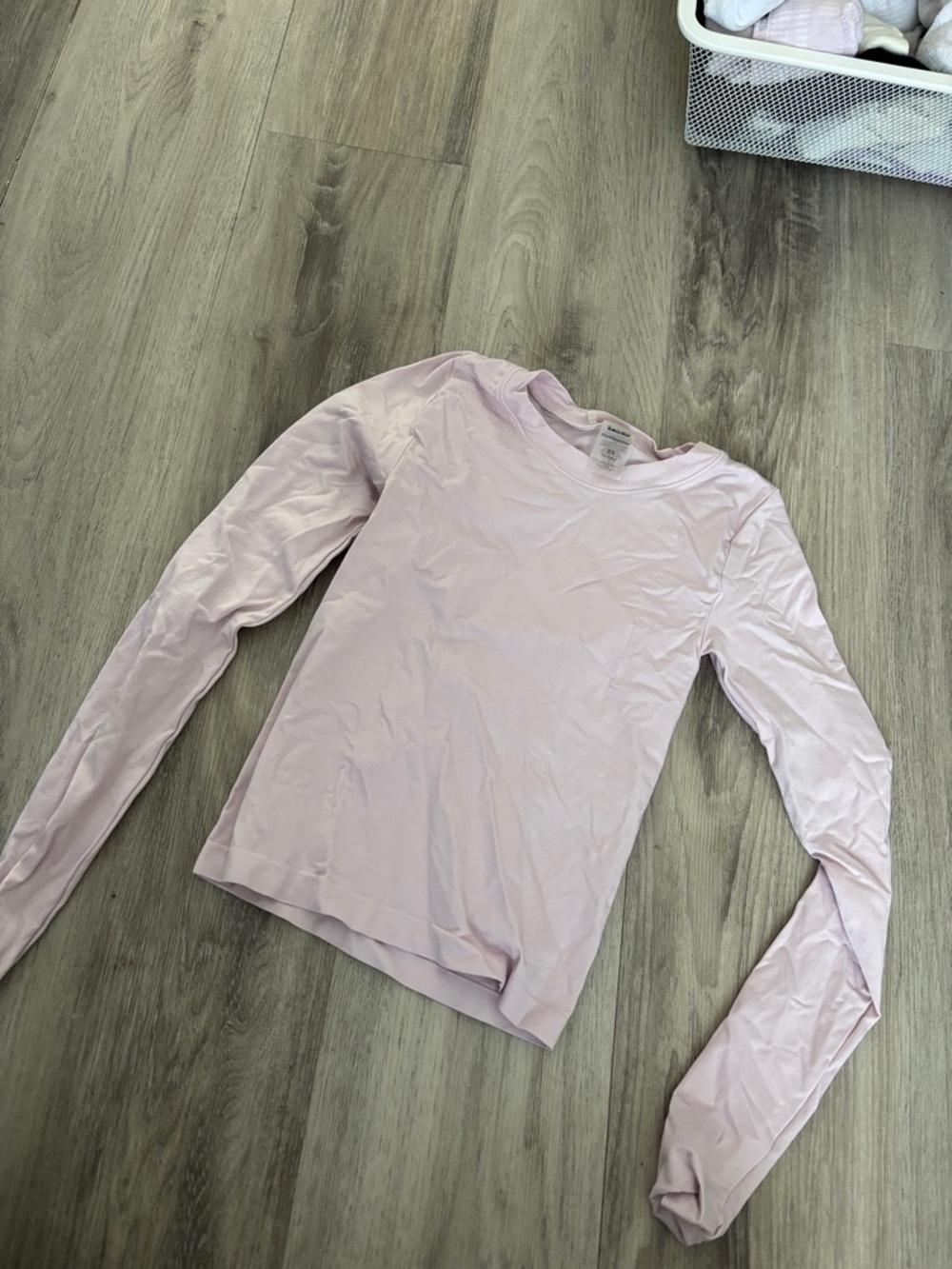 Aritzia Long Sleeve Tee in Light Pink